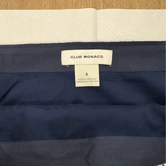 Club Monaco a-line skirt - Picture 2 of 2